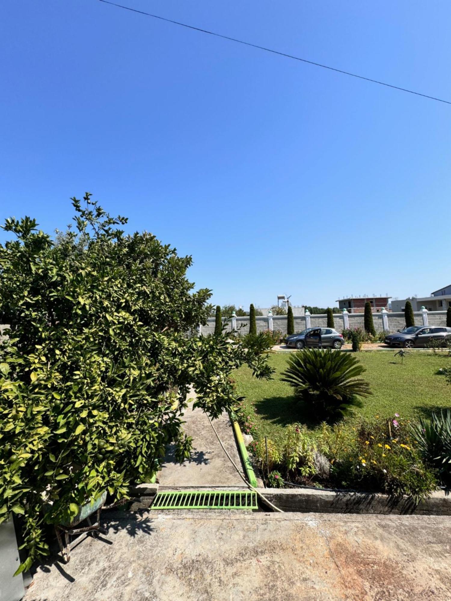 Ponari Apartments Rrotull Exterior foto
